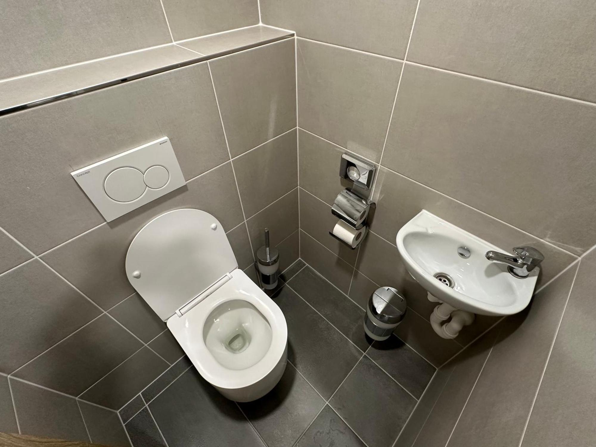 Raketa Bowling Guest house Opava